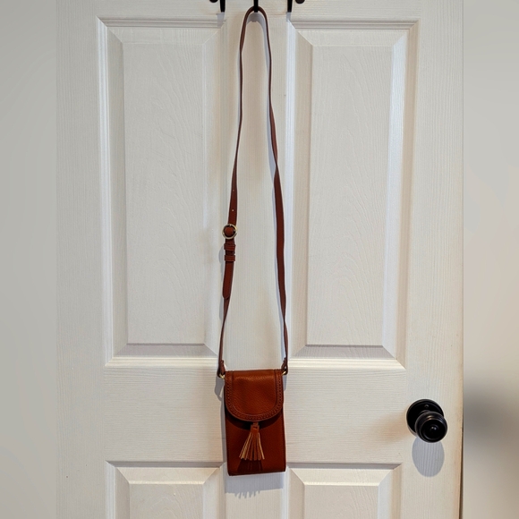 3 For $20 Maurices Brown Tassel Crossbody Wallet - Picture 1 of 6